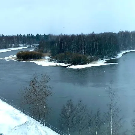 River 29, Baritoni