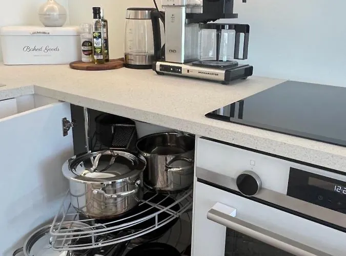 Appartement River 29, Baritoni